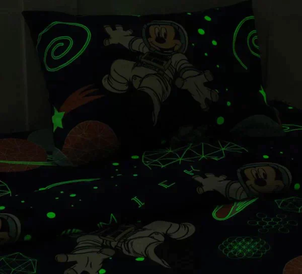 Постельное бельё 1,5 сп Neon Series, "Mickey", Микки Маус, 143*215 см, 150*214 см, 50*70 см -1 шт