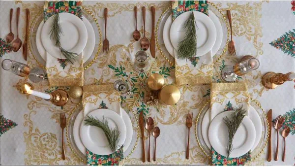 Скатерть "Этель" Golden Christmas  d=150 +/- 3см с ГМВО, 100%хл, саржа 190 гр/м2