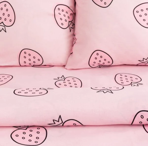 Постельное бельё «Этель» евро Pink strawberry 200*217 см, 240*220 см, 70*70 см - 2 шт