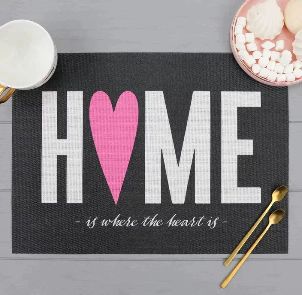 Салфетка на стол "Home"