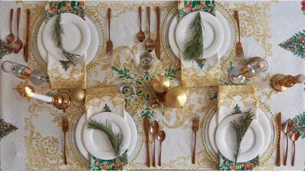 Скатерть "Этель" Golden Christmas  d=215 +/- 2см с ГМВО, 100%хл, саржа 190 гр/м2