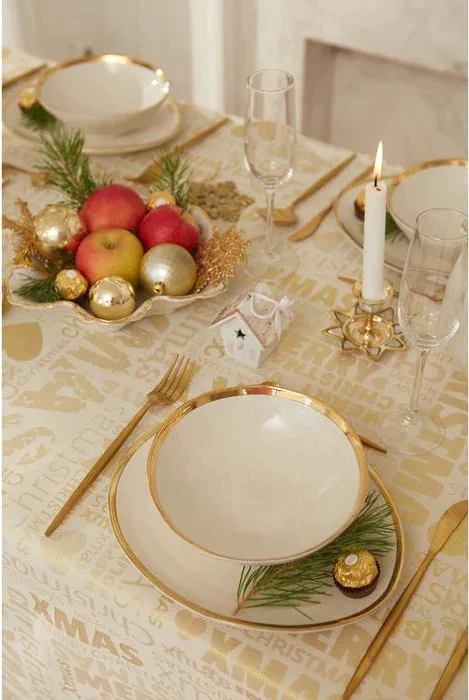 Скатерть Этель «Новый год: Merry xmas» цвет золотой, 142*110 +/-3 см, 115 ±10 гр, 100% п/э
