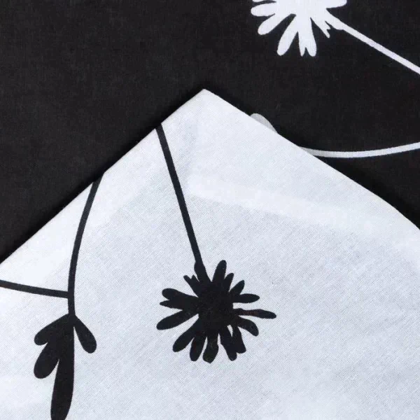 Постельное белье Этель 1.5 сп Flowers (вид 3) 143*215 см,150*214 см, 70*70 см 2 шт