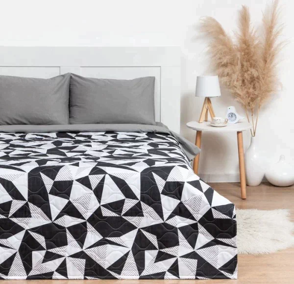 Покрывало LoveLife 1.5 сп Black and white 150*210±5 см, новосатин,80 г/м2