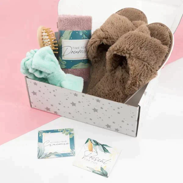 Набор подарочный "Present for you" полотенце и акс